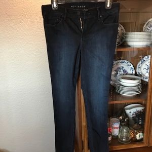 Mott & Bow Mid Rise Skinny Jeans 27 Dark Rinse